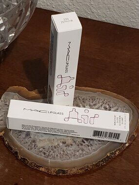 2PC LOT *New ~ MAC Cosmetics, Air Non-Sticky Lip Glass .17oz #220 Zephyr~CLEAR